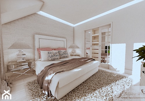 ARANŻACJA DOMU W GŁOGOWIE 1 - Średnia beżowa sypialnia na poddaszu z garderobą, styl glamour - zdjęcie od Boskie Wnetrza i Ty
