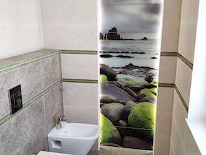 podświetlany dekor w łazience - zdjęcie od ABC Remonty oleba