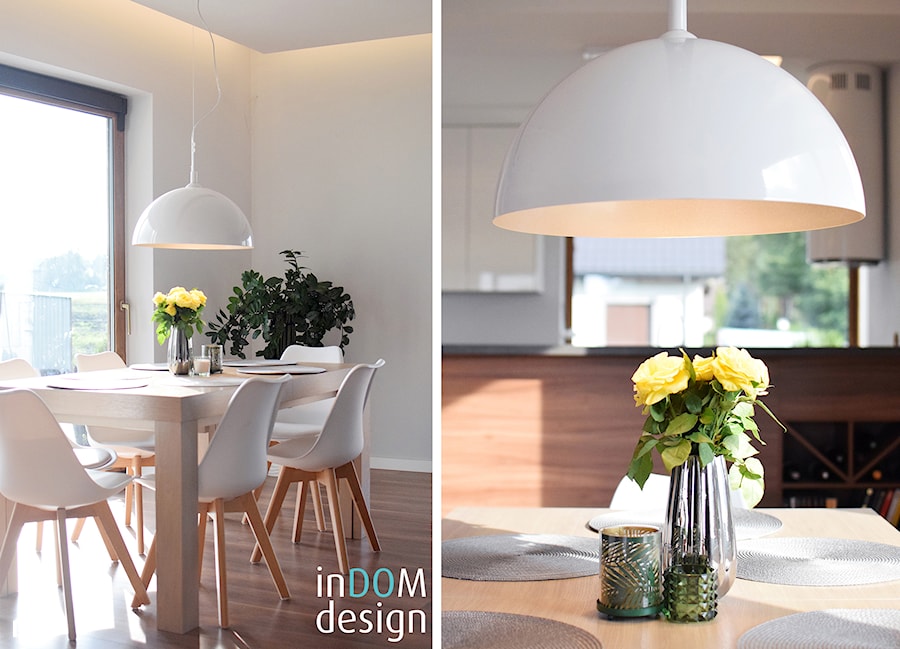 Dom- biel, szarość i orzech - Średnia biała jadalnia w kuchni, styl nowoczesny - zdjęcie od INDOMDESIGN