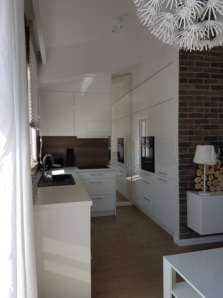 Mieszkanie w szarościach - Kuchnia, styl nowoczesny - zdjęcie od Innerium Karolina Trojga - Homebook