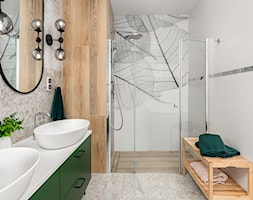 Duża łazienka z wanną i prysznicem - zdjęcie od Innerium Karolina Trojga - Homebook