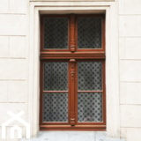 Okno drewniane z ozdobami - zdjęcie od bracia-nowaccy-okna - Homebook