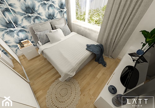 Dom jednorodzinny II - Konstancin - Mała biała niebieska sypialnia, styl nowoczesny - zdjęcie od LÄTT Studio Wnętrz