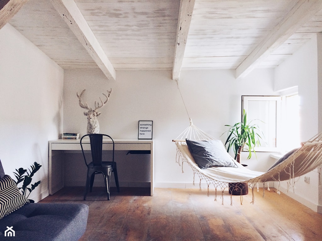 drewniana podłoga w stylu wabi-sabi, loft w stylu wabi-sabi, podłoga imitująca stare drewno