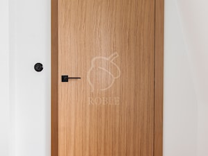Proste drzwi dębowe - zdjęcie od Roble - Schody, Podłogi, Drzwi i Tarasy