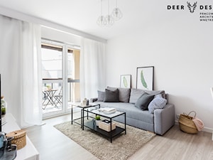 Bazując na bieli - Mały biały salon z jadalnią z tarasem / balkonem, styl nowoczesny - zdjęcie od Deer Design