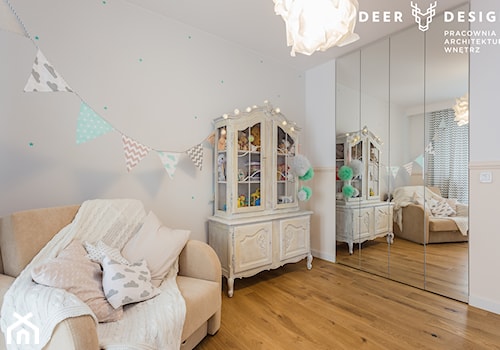 Na Saskiej Kępie w stylu loftowym - Średni szary pokój dziecka dla dziecka dla chłopca dla dziewczynki, styl skandynawski - zdjęcie od Deer Design