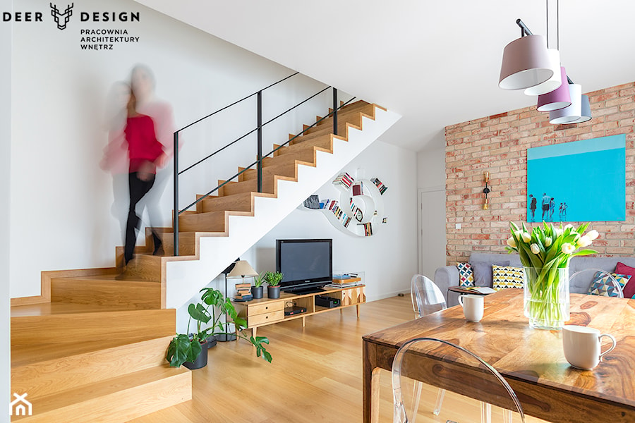 Dwupoziomowe mieszkanie w kolor ubrane - Schody, styl industrialny - zdjęcie od Deer Design
