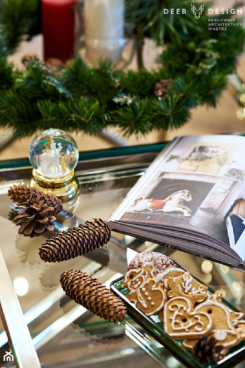 Klasyka w świątecznym wydaniu - Salon, styl skandynawski - zdjęcie od Deer Design