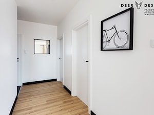 Prosta elegancja po prawej stronie Wisły - Średni biały hol / przedpokój, styl skandynawski - zdjęcie od Deer Design