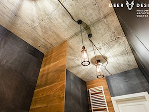 Niebanalne rozwiązania na Wilanowie - Mała na poddaszu bez okna łazienka, styl industrialny - zdjęcie od Deer Design
