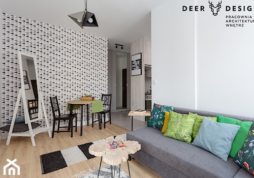 Zielono mi, czyli wiosenne mieszkanie dla singla na warszawskiej Woli - Mały biały szary salon z jadalnią, styl nowoczesny - zdjęcie od Deer Design