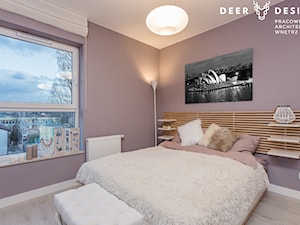 Przytulnie na Gocławku - Średnia szara sypialnia, styl skandynawski - zdjęcie od Deer Design