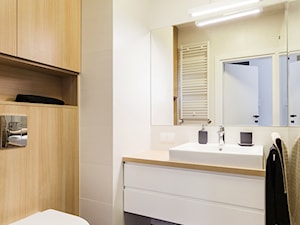 Prosta elegancja po prawej stronie Wisły - Średnia bez okna z lustrem łazienka, styl skandynawski - zdjęcie od Deer Design