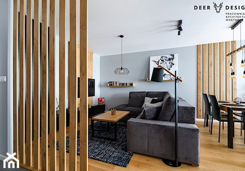 Przytulne mieszkanie w męskim wydaniu - Średni biały szary salon z jadalnią, styl skandynawski - zdjęcie od Deer Design