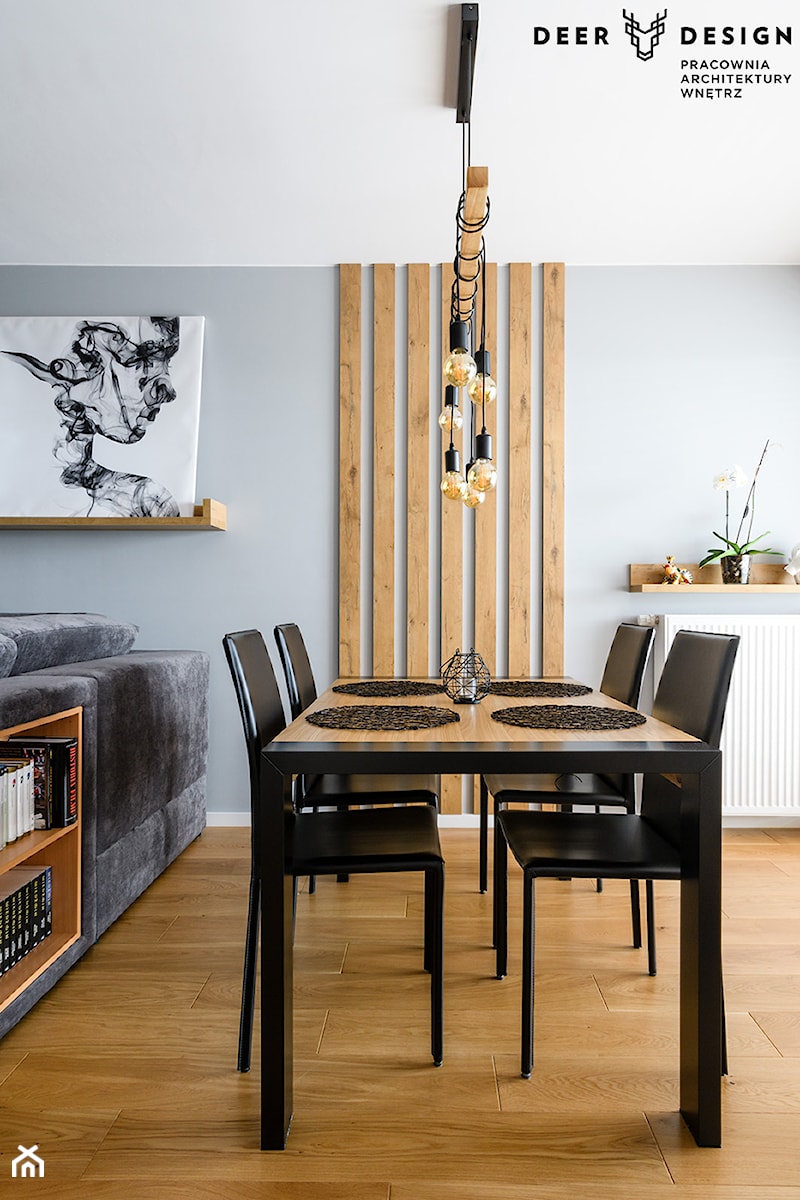 Przytulne mieszkanie w męskim wydaniu - Średnia szara jadalnia w salonie, styl skandynawski - zdjęcie od Deer Design