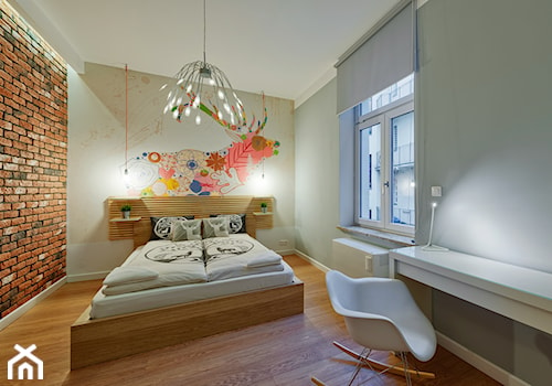 Apartament InsideKraków - Średnia szara z biurkiem sypialnia, styl skandynawski - zdjęcie od Projektownia