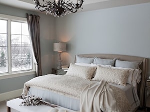 Studio - Kawalerka white mirror gloss - Średnia beżowa biała szara sypialnia, styl tradycyjny - zdjęcie od Emilia Forgiel