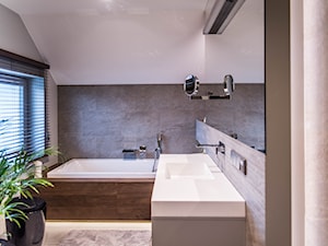 Dom Jednorodzinny, Gdynia. - Średnia łazienka z oknem, styl minimalistyczny - zdjęcie od InteriorIdea