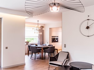 Dom Jednorodzinny, Gdynia. - Średnia beżowa jadalnia jako osobne pomieszczenie, styl nowoczesny - zdjęcie od InteriorIdea