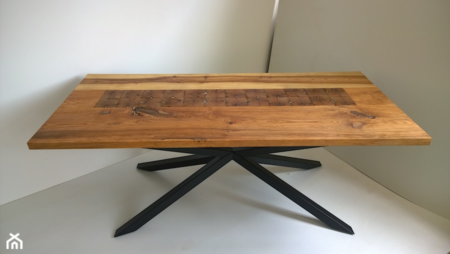 stół drewniany wykonany ręcznie - zdjęcie od Pracownia mebli unikatowych