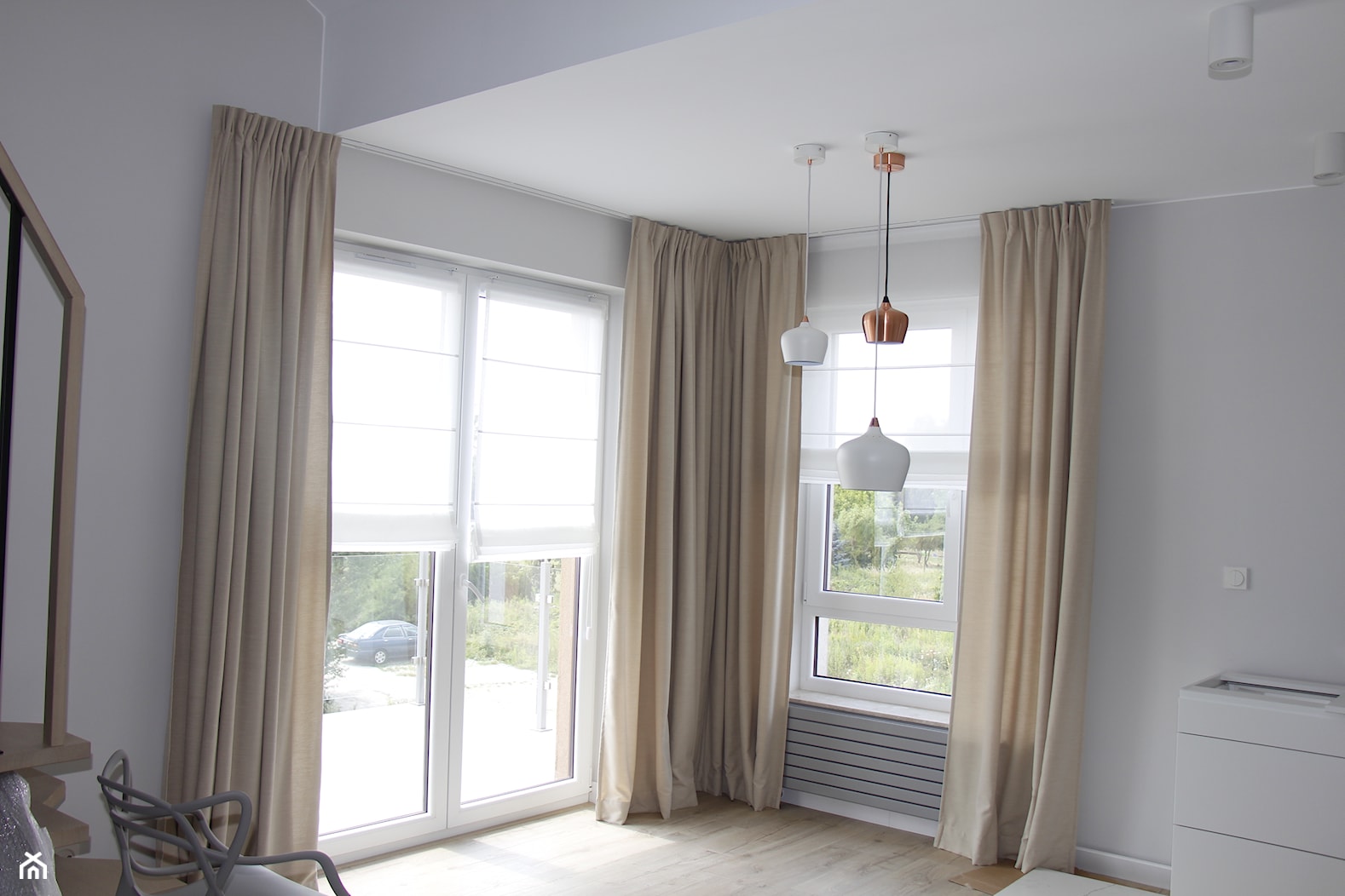 Dekoracja okien - zasłony i rolety rzymskie - zdjęcie od Office5 - studio dekoracji okien - Homebook