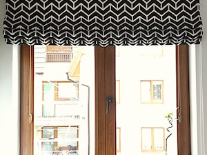 Dekoracja okna- roleta rzymska - zdjęcie od Office5 - studio dekoracji okien