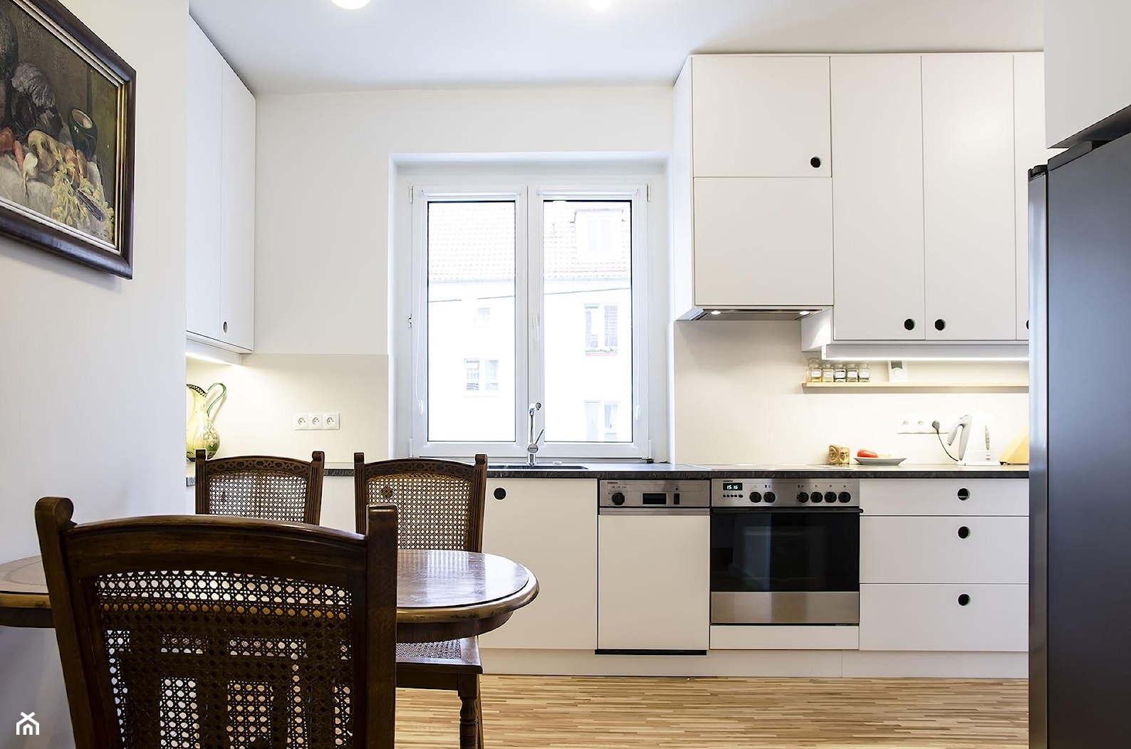 Przebudowa mieszkania z lat 50. ubiegłego wieku - Kuchnia, styl nowoczesny - zdjęcie od Atelier Starzak Strebicki - Homebook