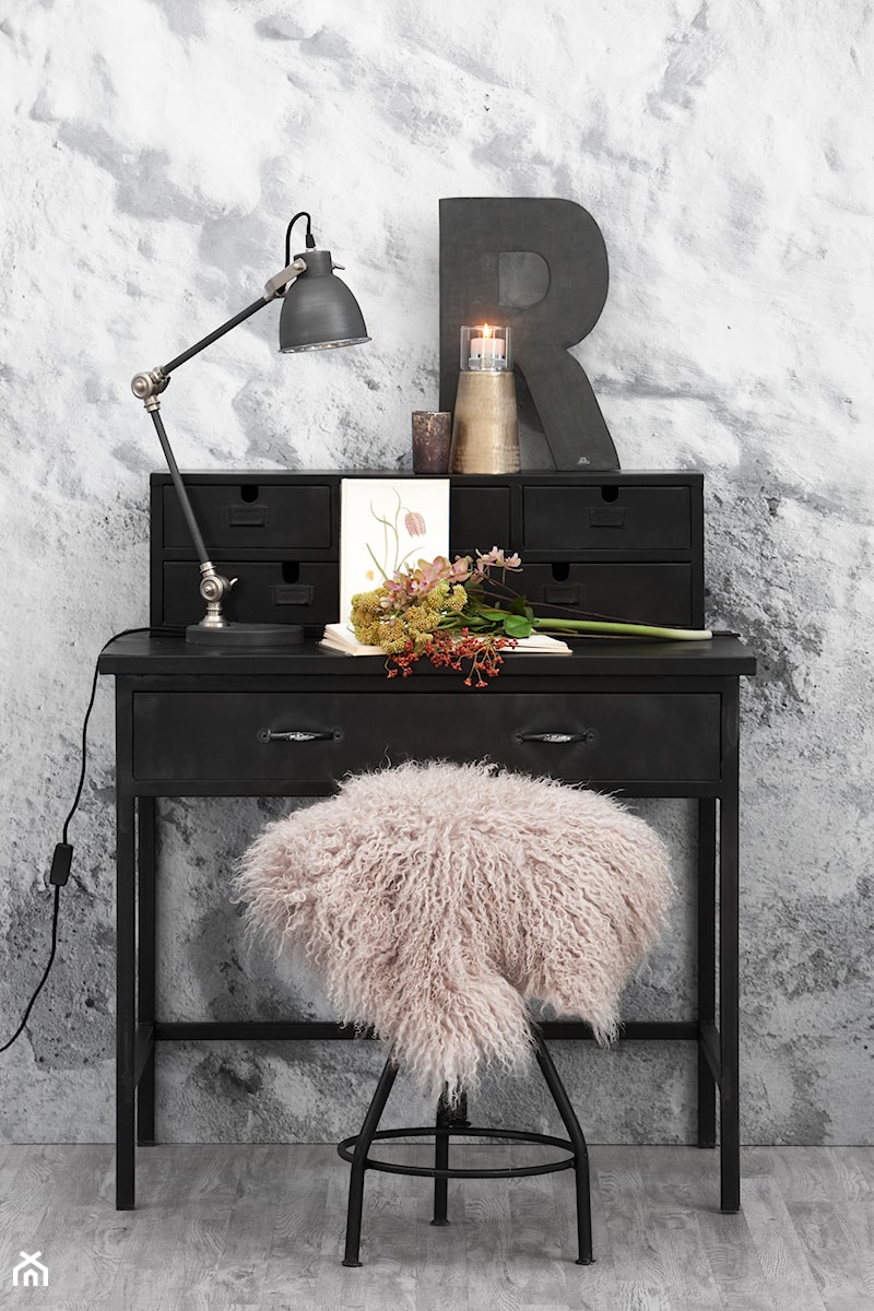 Lene - Małe szare biuro, styl skandynawski - zdjęcie od BelleMaison