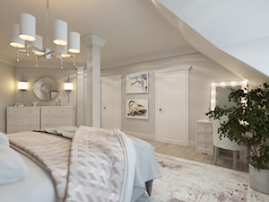 PRZESTRONNY DOM W STYLU HAMPTON - Duża szara sypialnia na poddaszu, styl glamour - zdjęcie od VIVINO Studio