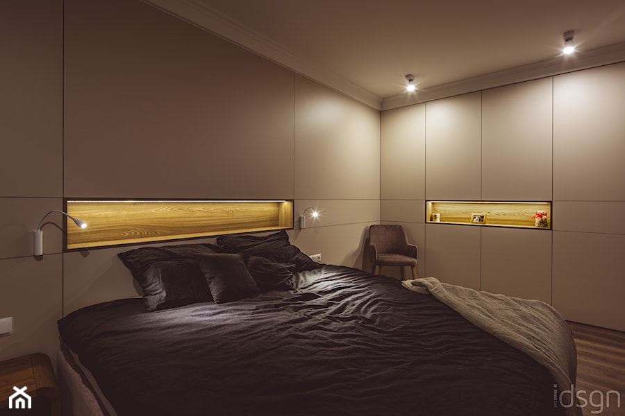 Beż-Brąz-Miedź - Duża beżowa sypialnia, styl nowoczesny - zdjęcie od idsgn paulina olbrychowska