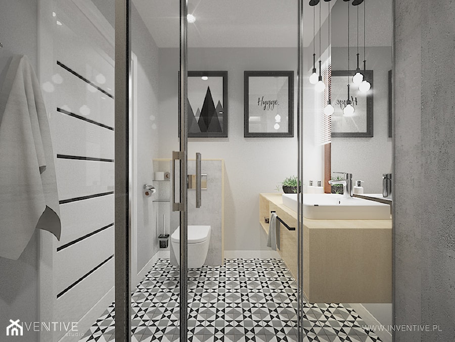 PROJEKT DOMU - Mała na poddaszu bez okna z lustrem łazienka, styl industrialny - zdjęcie od INVENTIVE studio