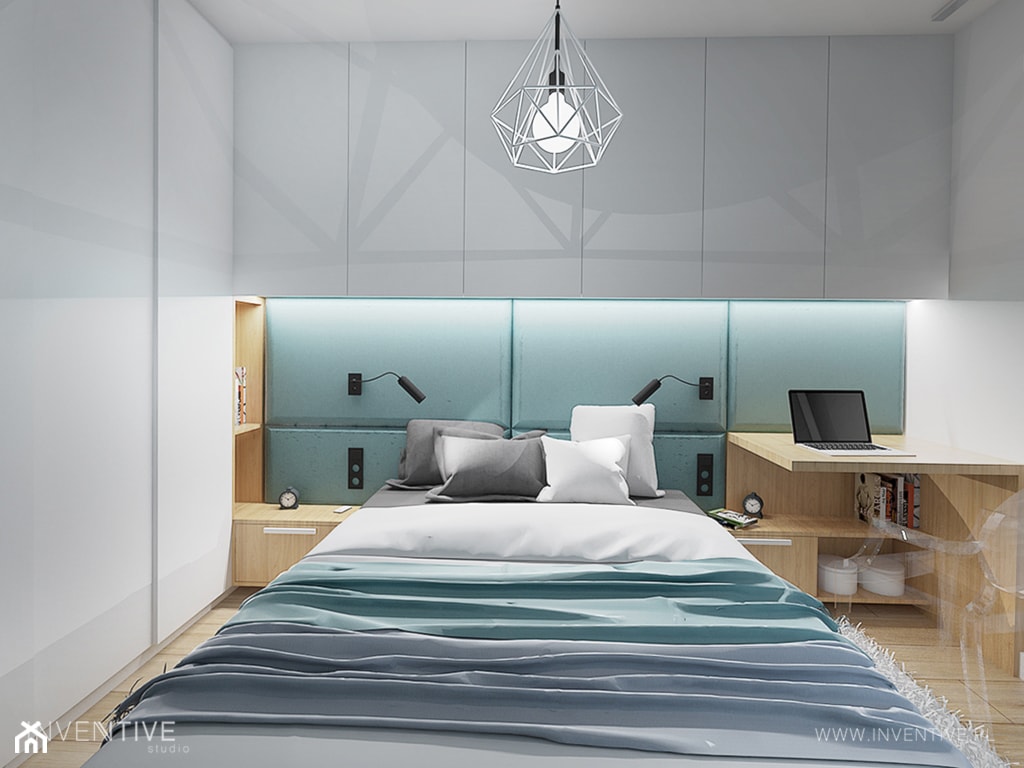 KONTRASTY - Średnia biała turkusowa z biurkiem z panelami tapicerowanymi sypialnia, styl nowoczesny - zdjęcie od INVENTIVE studio - Homebook