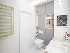 MĘSKI PUNKT WIDZENIA - Mała na poddaszu bez okna łazienka, styl minimalistyczny - zdjęcie od INVENTIVE studio