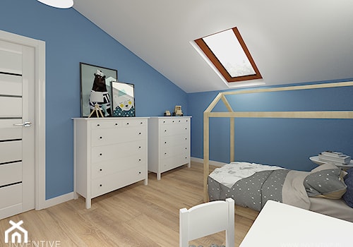 PROJEKT DOMU - Średni biały niebieski pokój dziecka dla dziecka dla nastolatka dla dziewczynki, styl nowoczesny - zdjęcie od INVENTIVE studio
