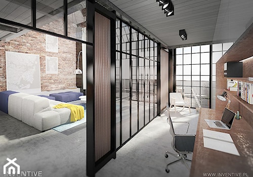LOFTOWO INDUSTRIALNIE - Średnie w osobnym pomieszczeniu z zabudowanym biurkiem brązowe szare biuro, styl industrialny - zdjęcie od INVENTIVE studio