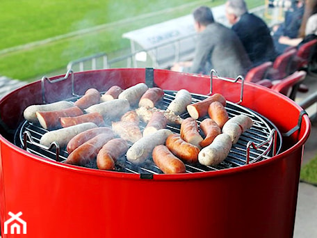 Aranżacje wnętrz - Ogród: Grill węglowy Edson Barbecook - event sportowy - Barbecook. Przeglądaj, dodawaj i zapisuj najlepsze zdjęcia, pomysły i inspiracje designerskie. W bazie mamy już prawie milion fotografii!