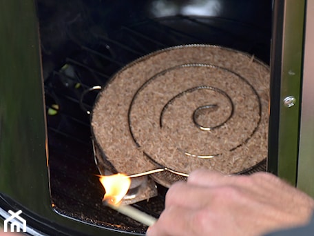 Aranżacje wnętrz - Ogród: Ogród -Wędzarnia Barbecook - Ogród, styl tradycyjny - Barbecook. Przeglądaj, dodawaj i zapisuj najlepsze zdjęcia, pomysły i inspiracje designerskie. W bazie mamy już prawie milion fotografii!