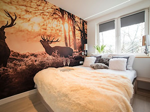 UNIQUE LUXURY APARTMENT - Mała biała sypialnia - zdjęcie od HENDI Design