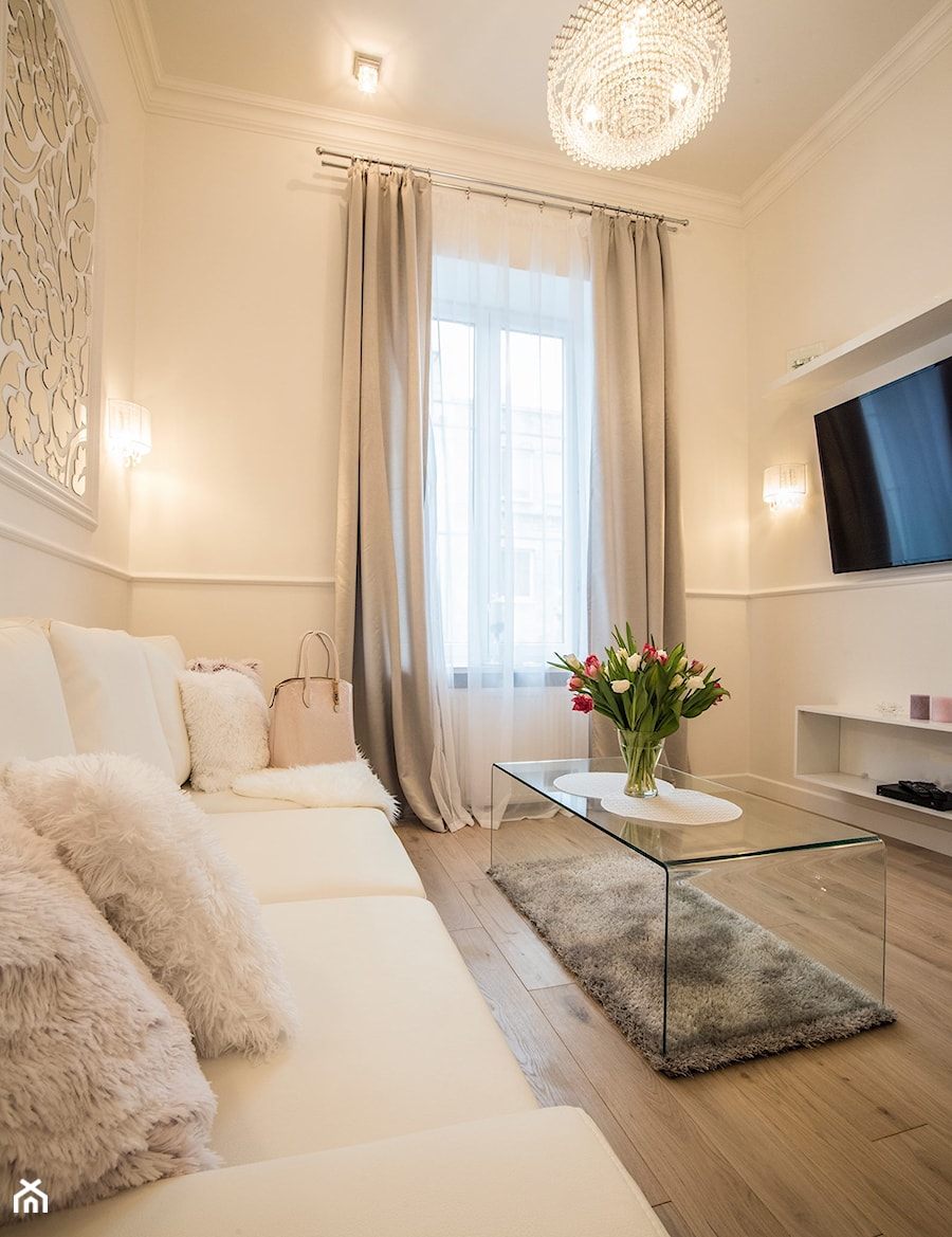 ROYAL LUXURY APARTAMENT - Mały beżowy salon, styl glamour - zdjęcie od HENDI Design