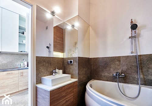 GREAT VIEW LUXURY APARTMENT - Mała na poddaszu bez okna łazienka, styl minimalistyczny - zdjęcie od HENDI Design