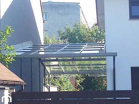 Aranżacje wnętrz - : Pergola aluminiowo-szklana - Przybylski Ogrody Zimowe & Konstrukcje aluminiowo-szklane. Przeglądaj, dodawaj i zapisuj najlepsze zdjęcia, pomysły i inspiracje designerskie. W bazie mamy już prawie milion fotografii!