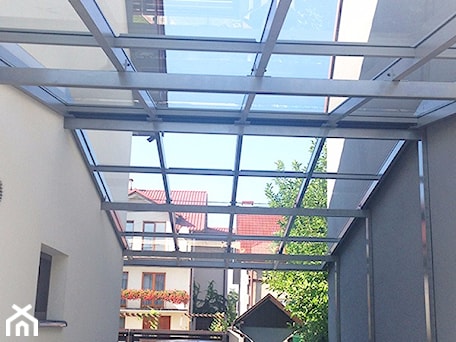 Aranżacje wnętrz - : Pergola aluminiowo-szklana - Przybylski Ogrody Zimowe & Konstrukcje aluminiowo-szklane. Przeglądaj, dodawaj i zapisuj najlepsze zdjęcia, pomysły i inspiracje designerskie. W bazie mamy już prawie milion fotografii!