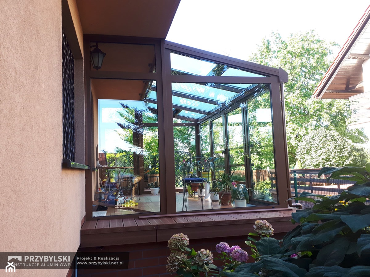 Szklana zabudowa tarasu - zdjęcie od Przybylski Ogrody Zimowe & Konstrukcje aluminiowo-szklane - Homebook