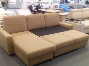 Sofa wykonana dla firmy produkującej okucia - zdjęcie od derekchaire