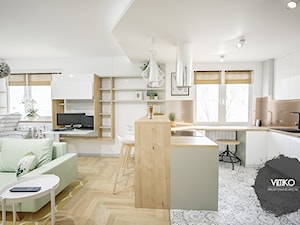 Mieszkanie z akcentem zieleni - Średnia otwarta z salonem biała z zabudowaną lodówką z nablatowym zlewozmywakiem kuchnia w kształcie litery u z oknem, styl skandynawski - zdjęcie od Vimko Projektowanie Wnętrz