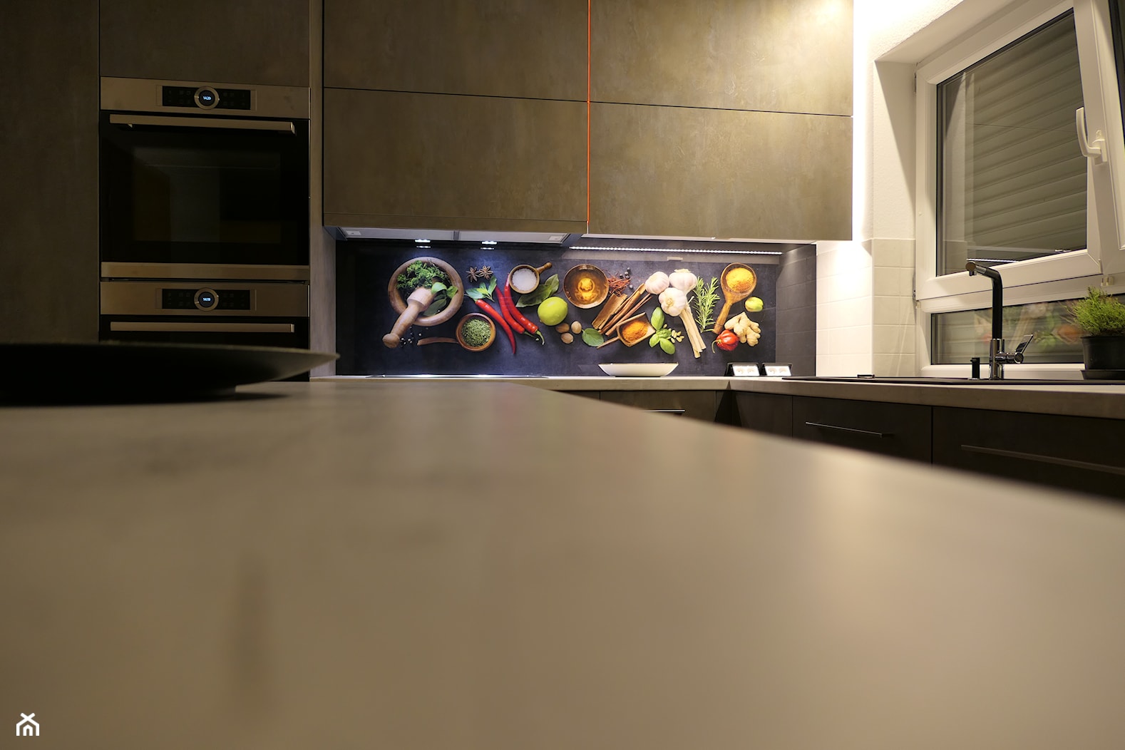 Metamorfoza kuchni w Niemczech - zdjęcie od SLS Meble- kuchnie, meble na wymiar - Homebook
