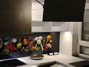 oświetlenie ledowe mebli kuchennych - zdjęcie od SLS Meble- kuchnie, meble na wymiar