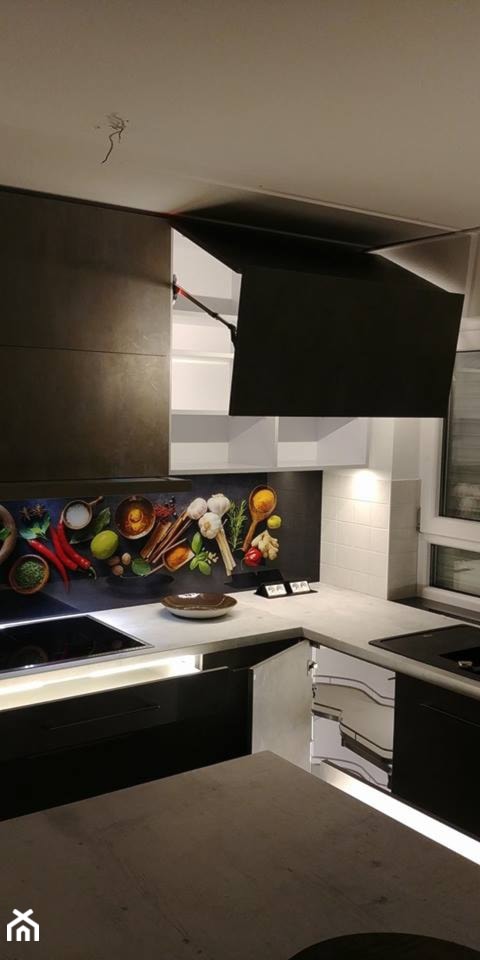 oświetlenie ledowe mebli kuchennych - zdjęcie od SLS Meble- kuchnie, meble na wymiar - Homebook