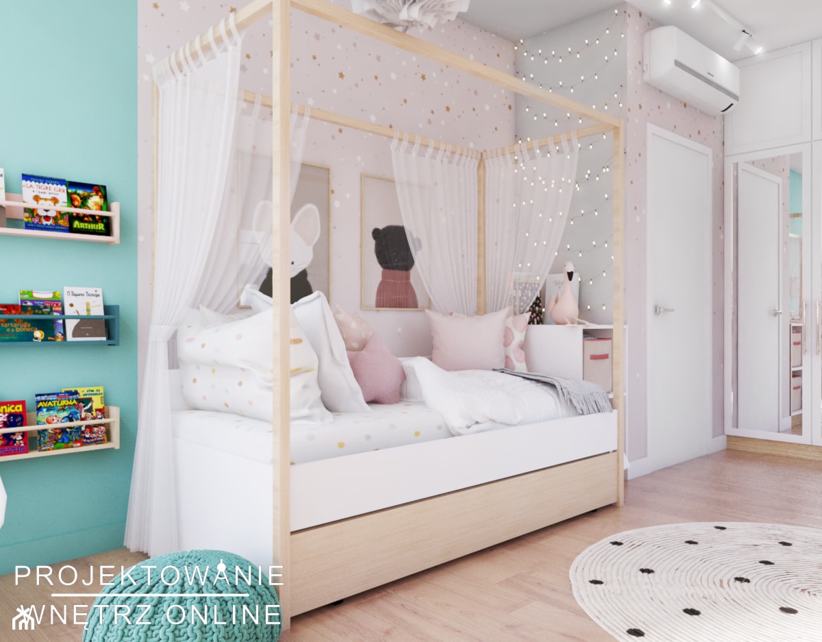 Aranżacja pokoju dziewczynki w pastelach na poddaszu - Pokój dziecka, styl skandynawski - zdjęcie od Projektowanie Wnetrz Online - Homebook
